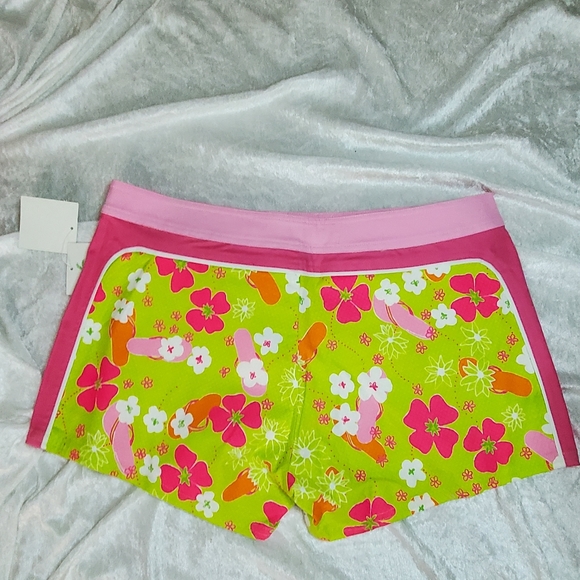 NWT Lilly Pulitzer Board Shorts Gidget Green 8 - Picture 3 of 3